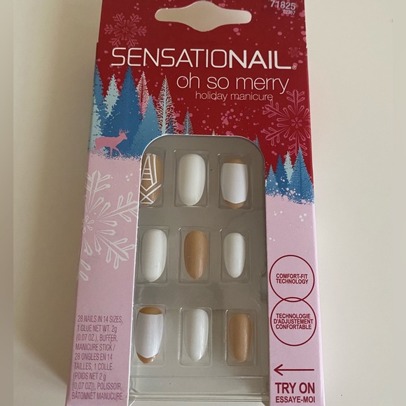 BNIB 24 Press on Nails Winter Designs - Picture 2 of 3